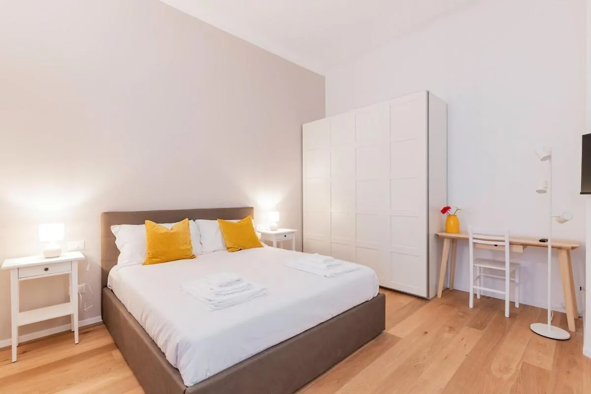 Homeby, Casa Isella ميلان 0*,
