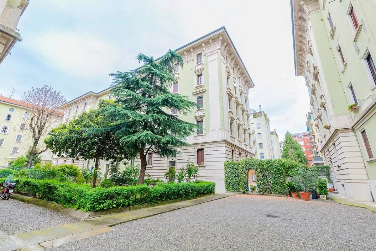 Homeby, Casa Isella ميلان شقة